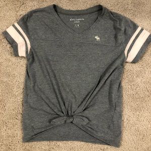 Abercrombie kids front tie t-shirt.